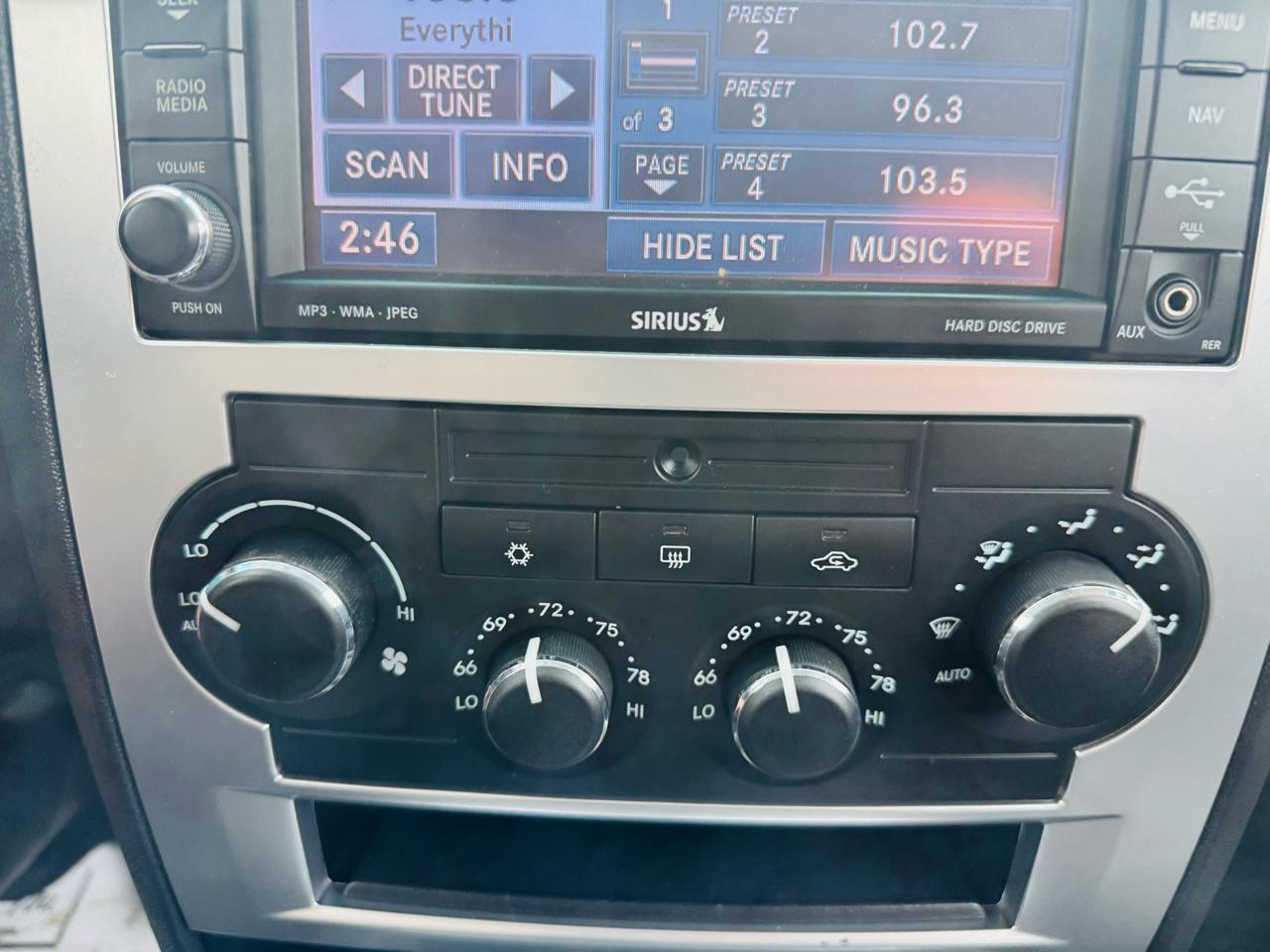 Chrysler 300 C HEMI RWD 2010