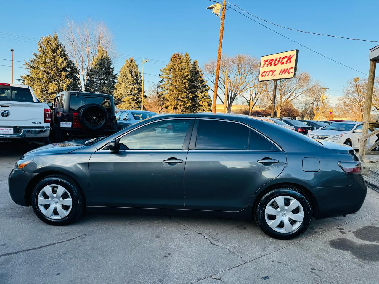 Toyota Camry LE V6 2007