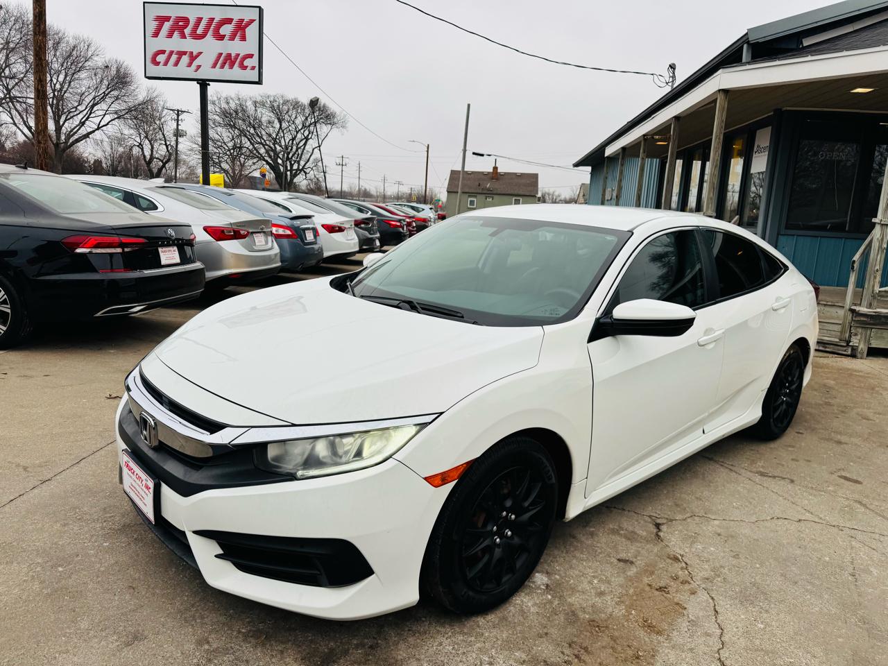 Honda Civic LX Sedan CVT 2017