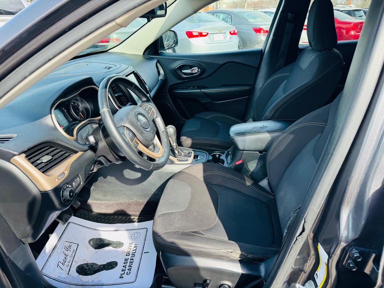 Jeep Cherokee Latitude 4WD 2016