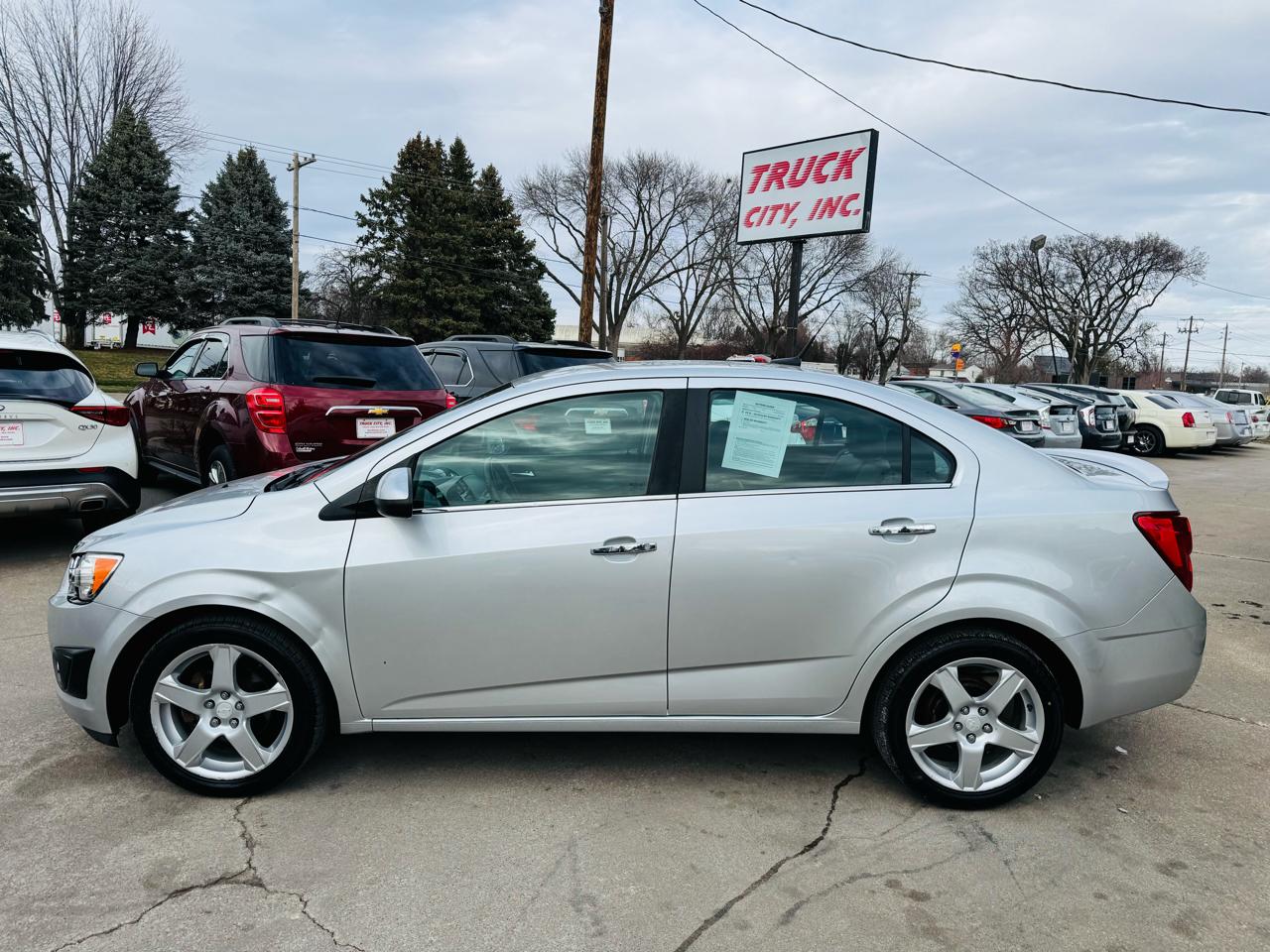Chevrolet Sonic LTZ Auto Sedan 2014