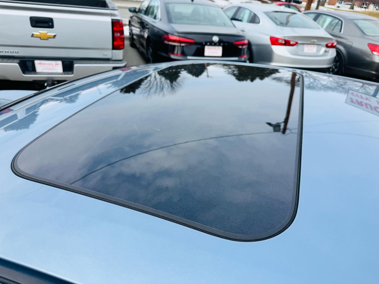 Nissan Maxima S 2011