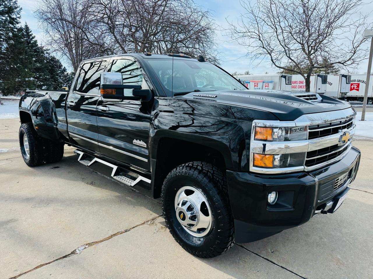 2019 Chevrolet Silverado 3500HD High Country Crew Cab 4WD