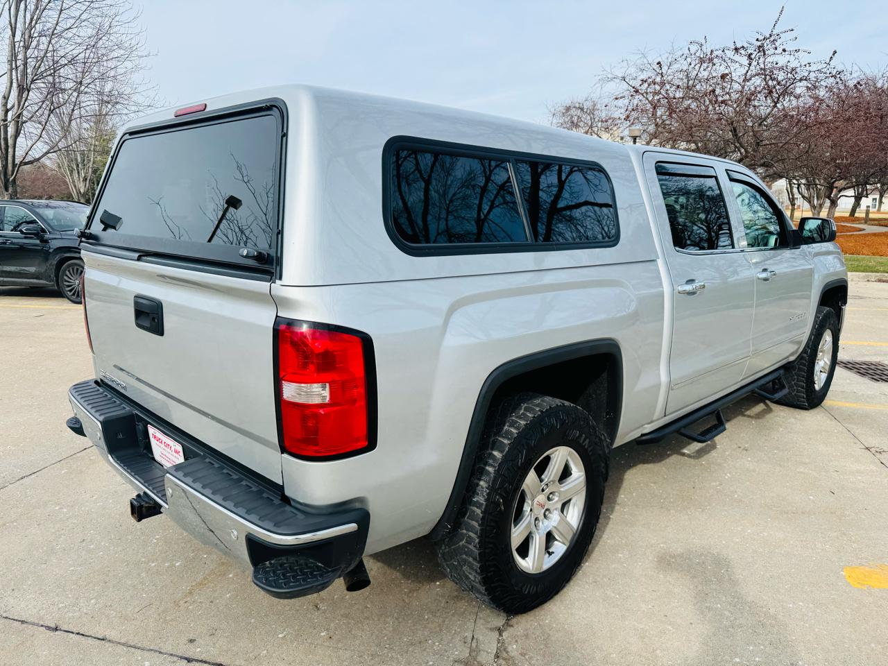 GMC Sierra 1500 SLT Crew Cab 4WD 2015