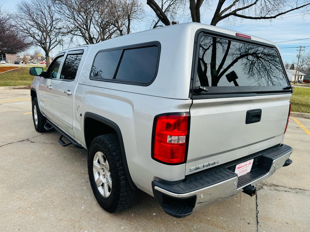 GMC Sierra 1500 SLT Crew Cab 4WD 2015