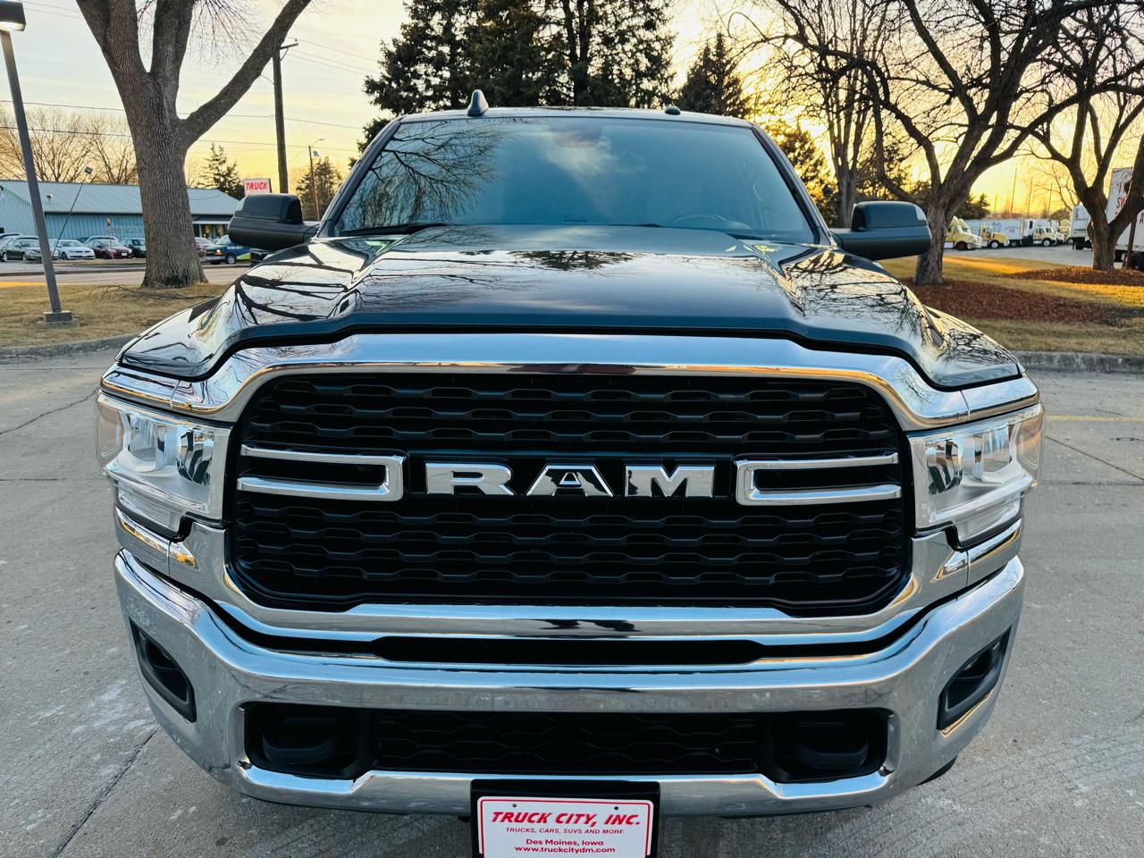 RAM 3500 Big Horn Mega Cab 4WD 2022