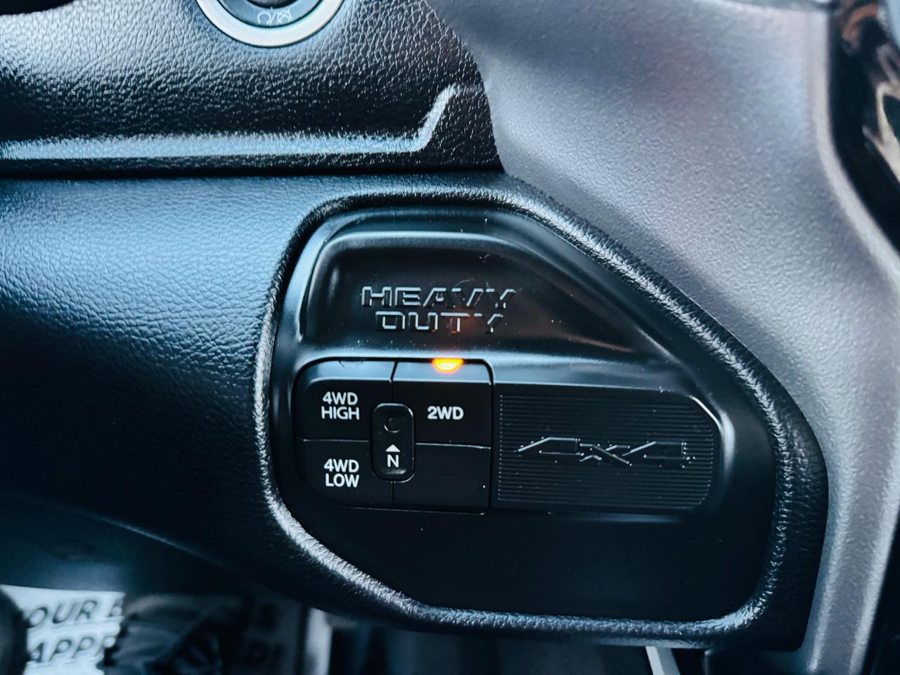 RAM 3500 Big Horn Mega Cab 4WD 2022