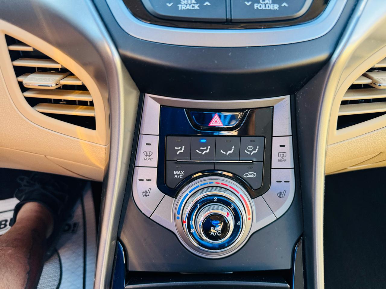 Hyundai Elantra 4dr Sdn Auto GLS 2013