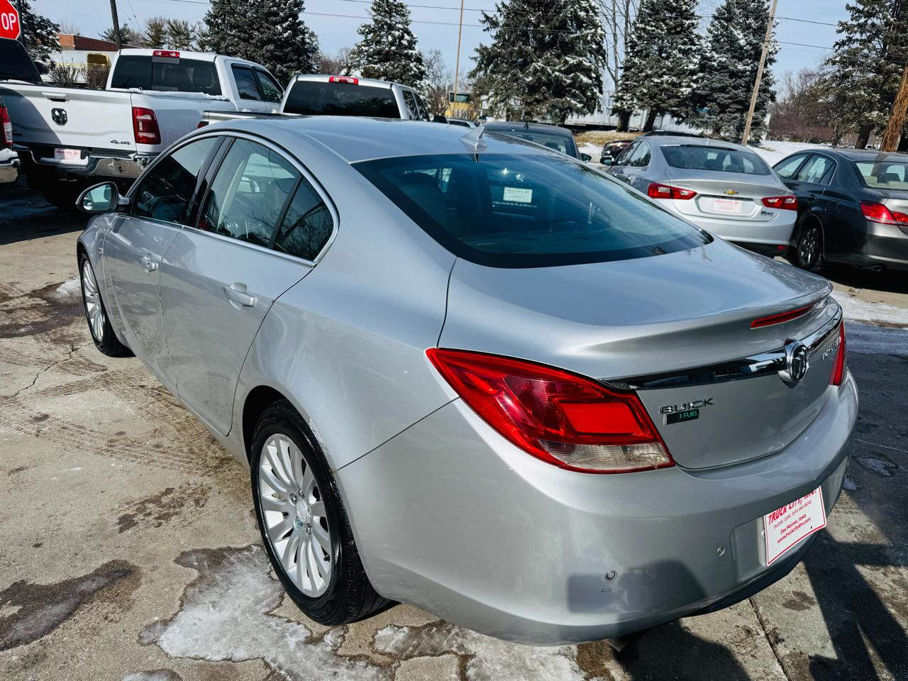 Buick Regal CXL Turbo - 4XT 2011