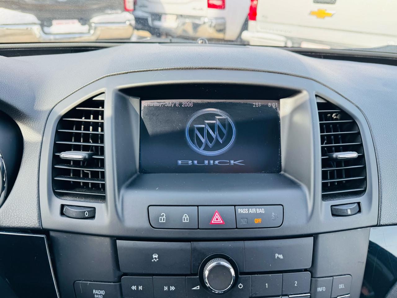 Buick Regal CXL Turbo - 4XT 2011