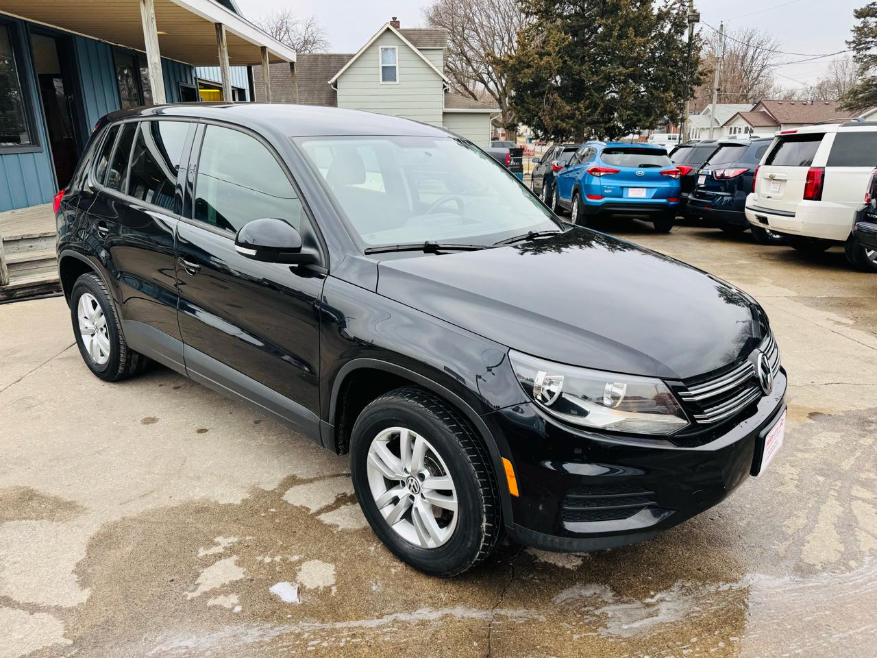 Volkswagen Tiguan S 2013