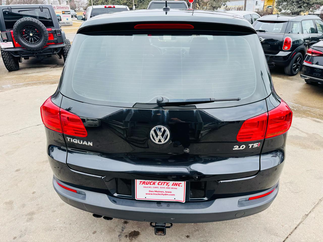 Volkswagen Tiguan S 2013