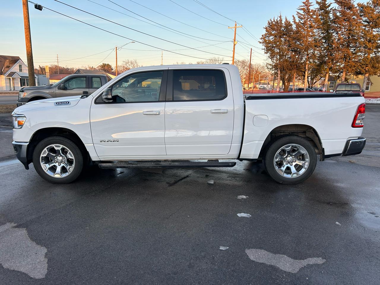 RAM 1500 Big Horn Crew Cab SWB 4WD 2022