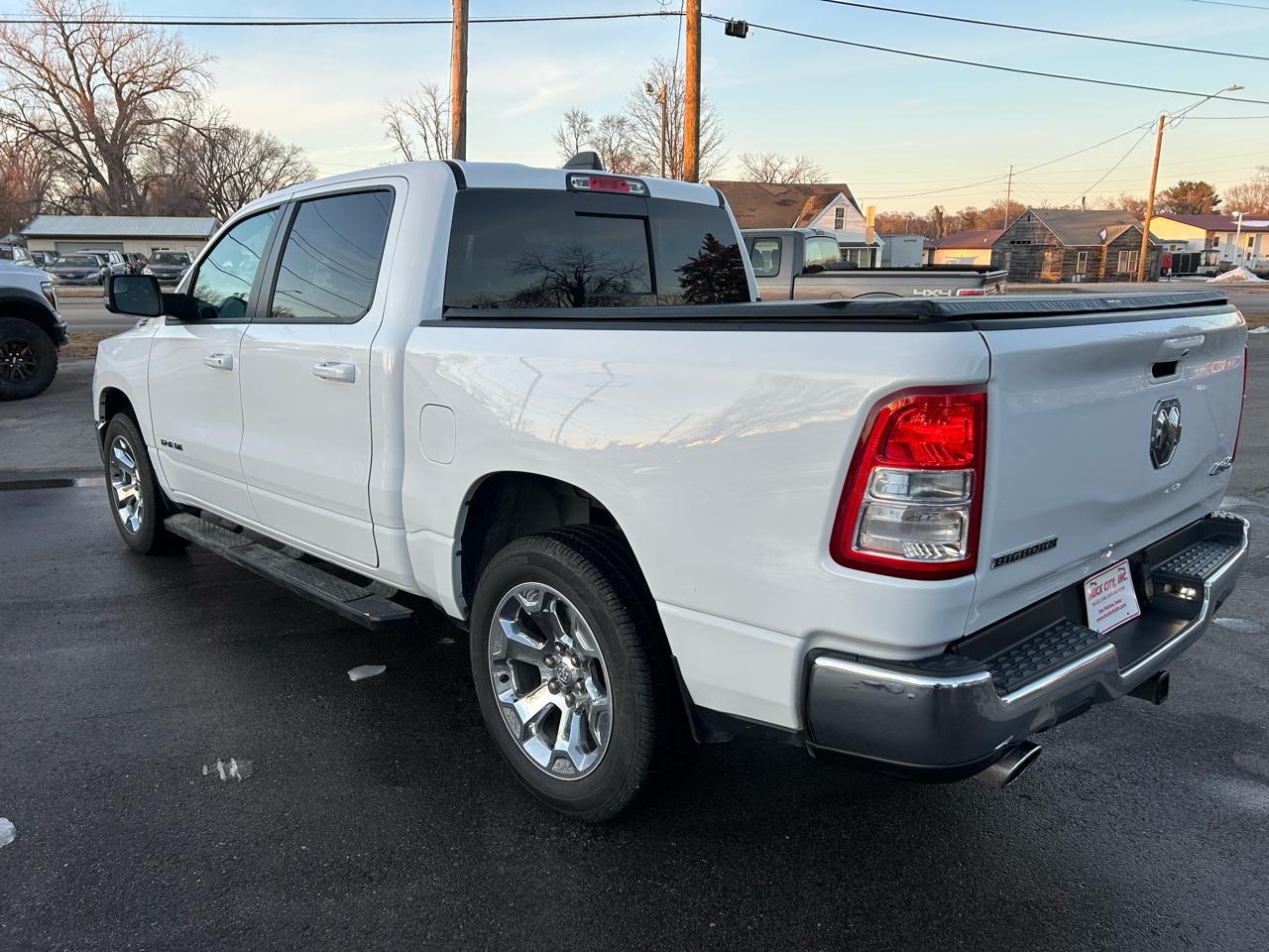 RAM 1500 Big Horn Crew Cab SWB 4WD 2022