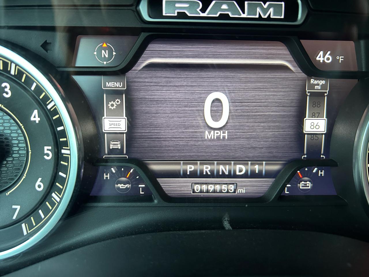 RAM 1500 Big Horn Crew Cab SWB 4WD 2022