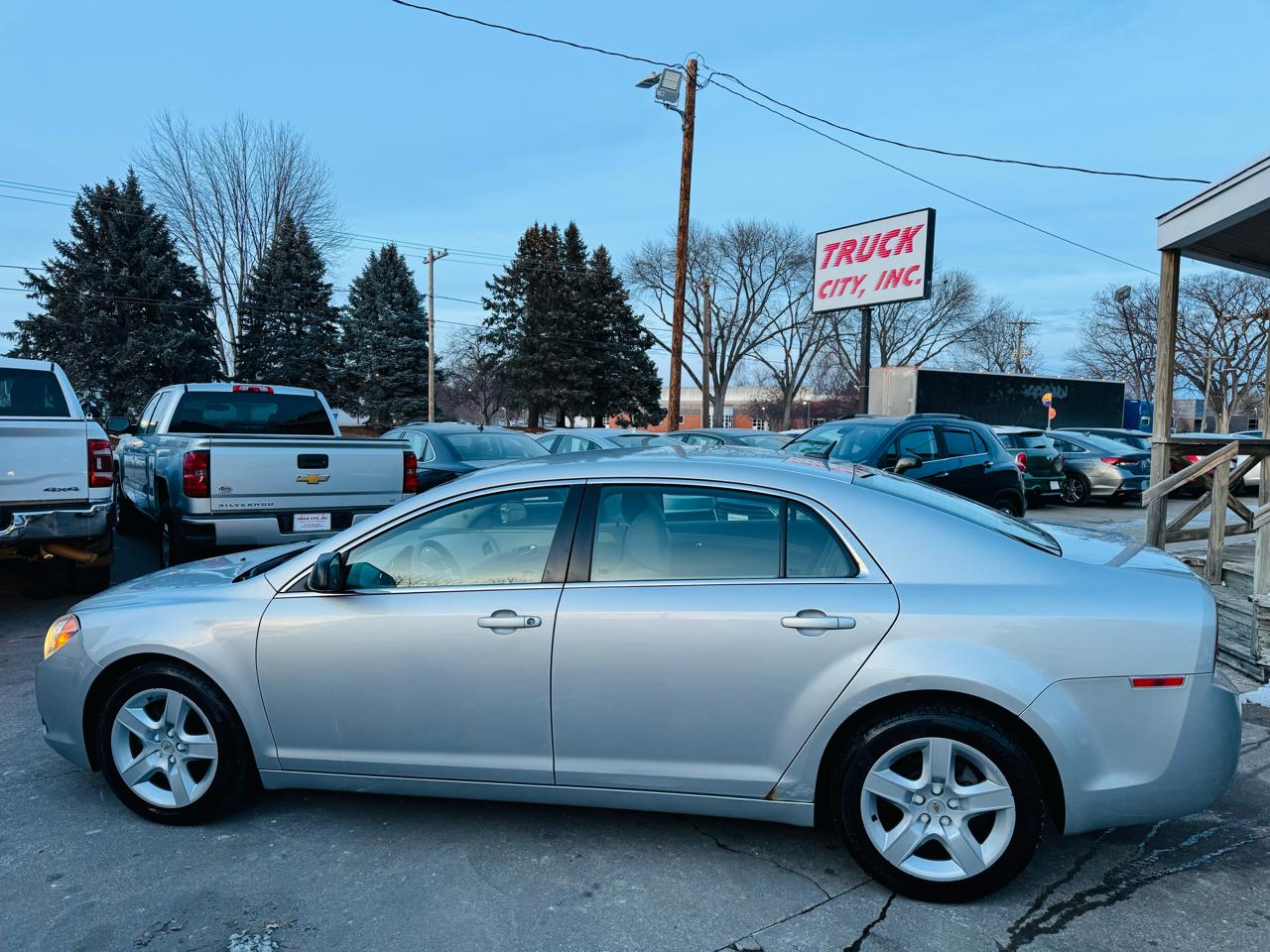 Chevrolet Malibu LS 2010