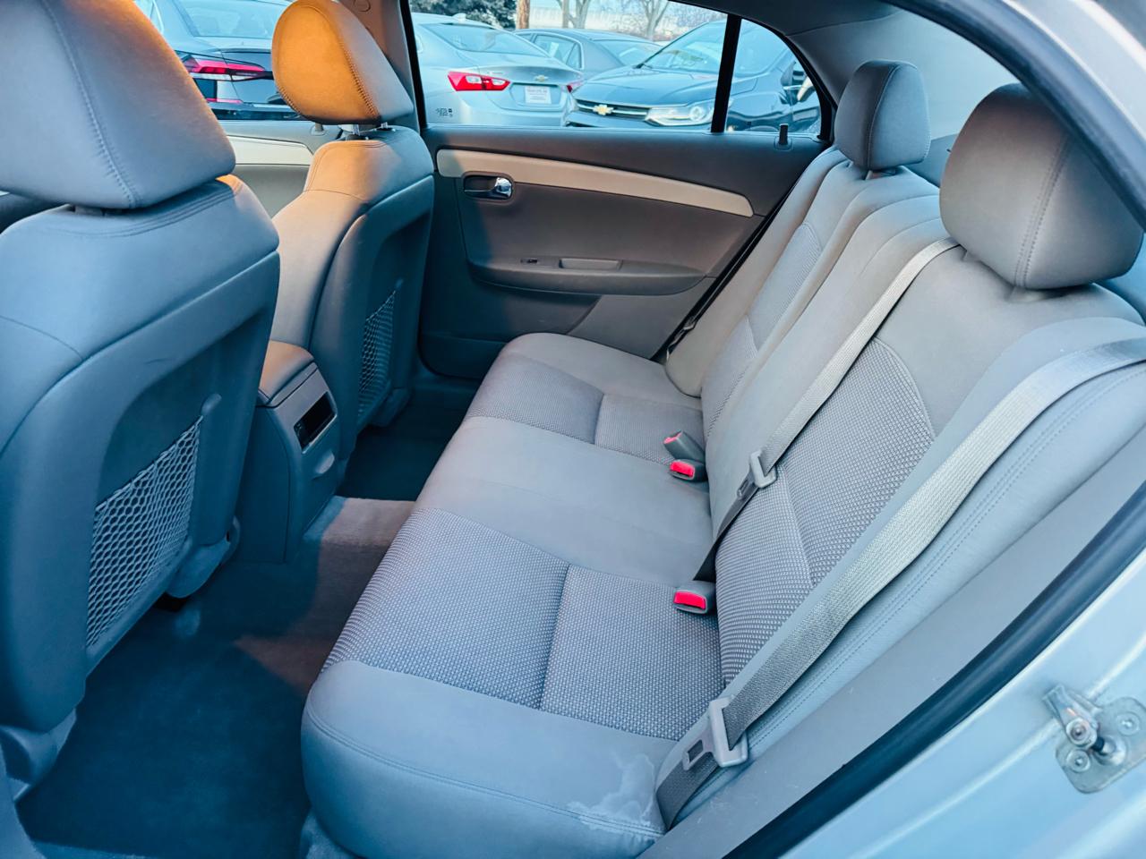 Chevrolet Malibu LS 2010