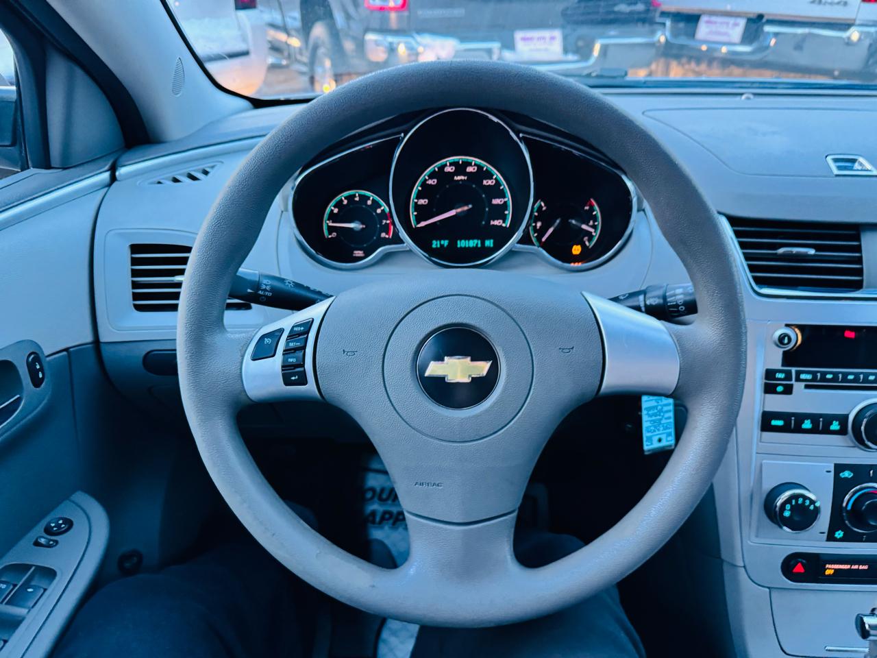 Chevrolet Malibu LS 2010