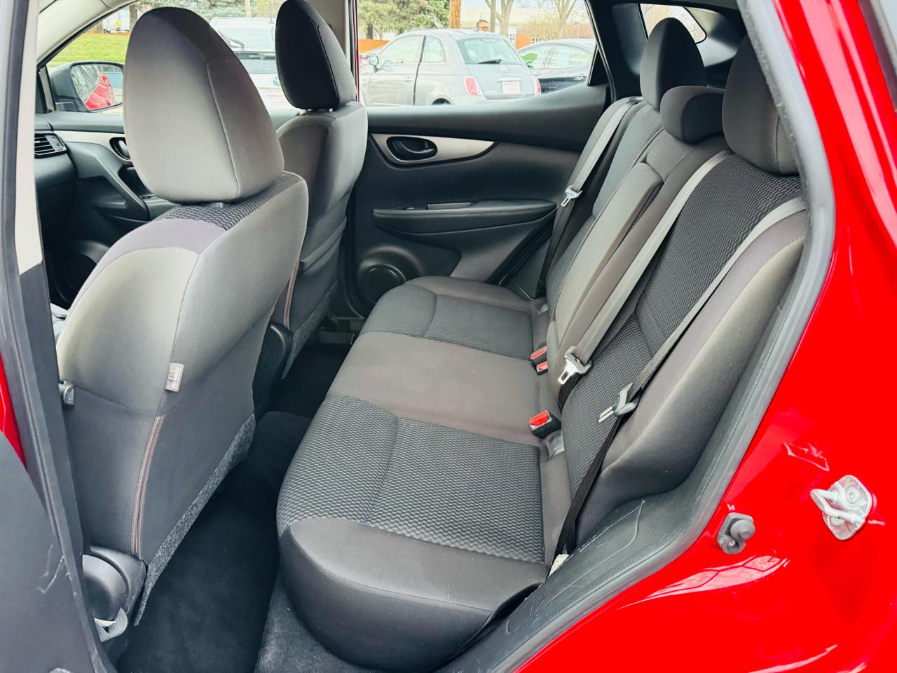 Nissan Rogue Sport S AWD 2017