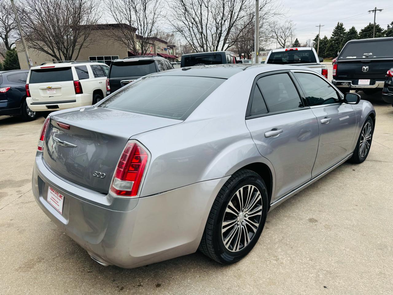 Chrysler 300 S V6 AWD 2013