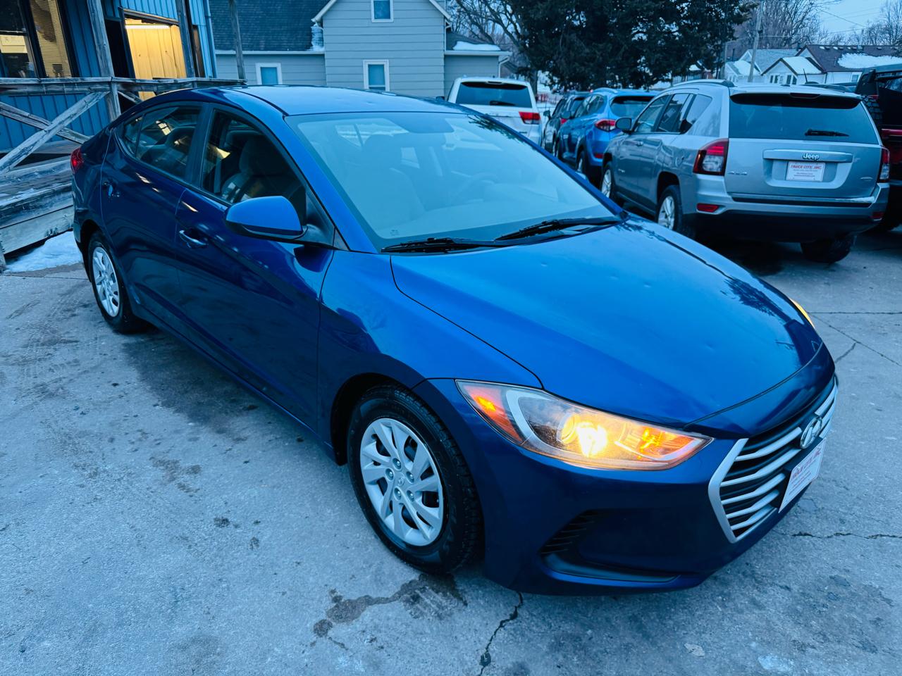 Hyundai Elantra SE 6AT 2017