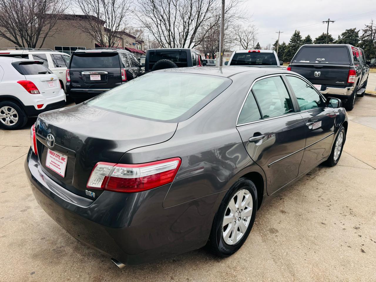 Toyota Camry Hybrid Sedan 2007