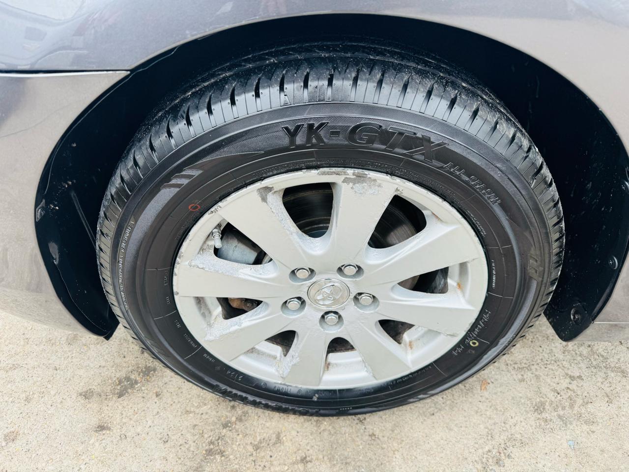 Toyota Camry Hybrid Sedan 2007