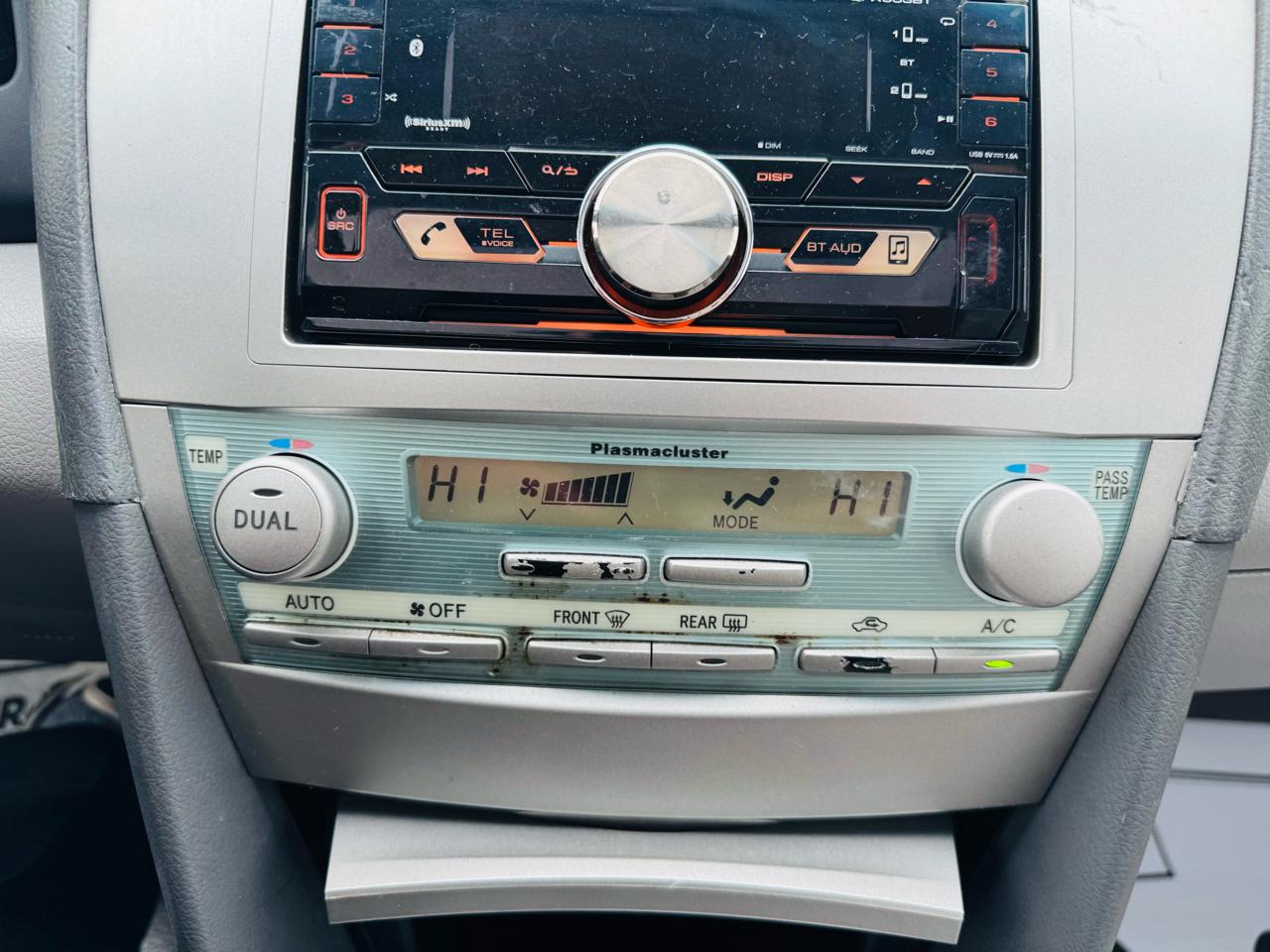 Toyota Camry Hybrid Sedan 2007