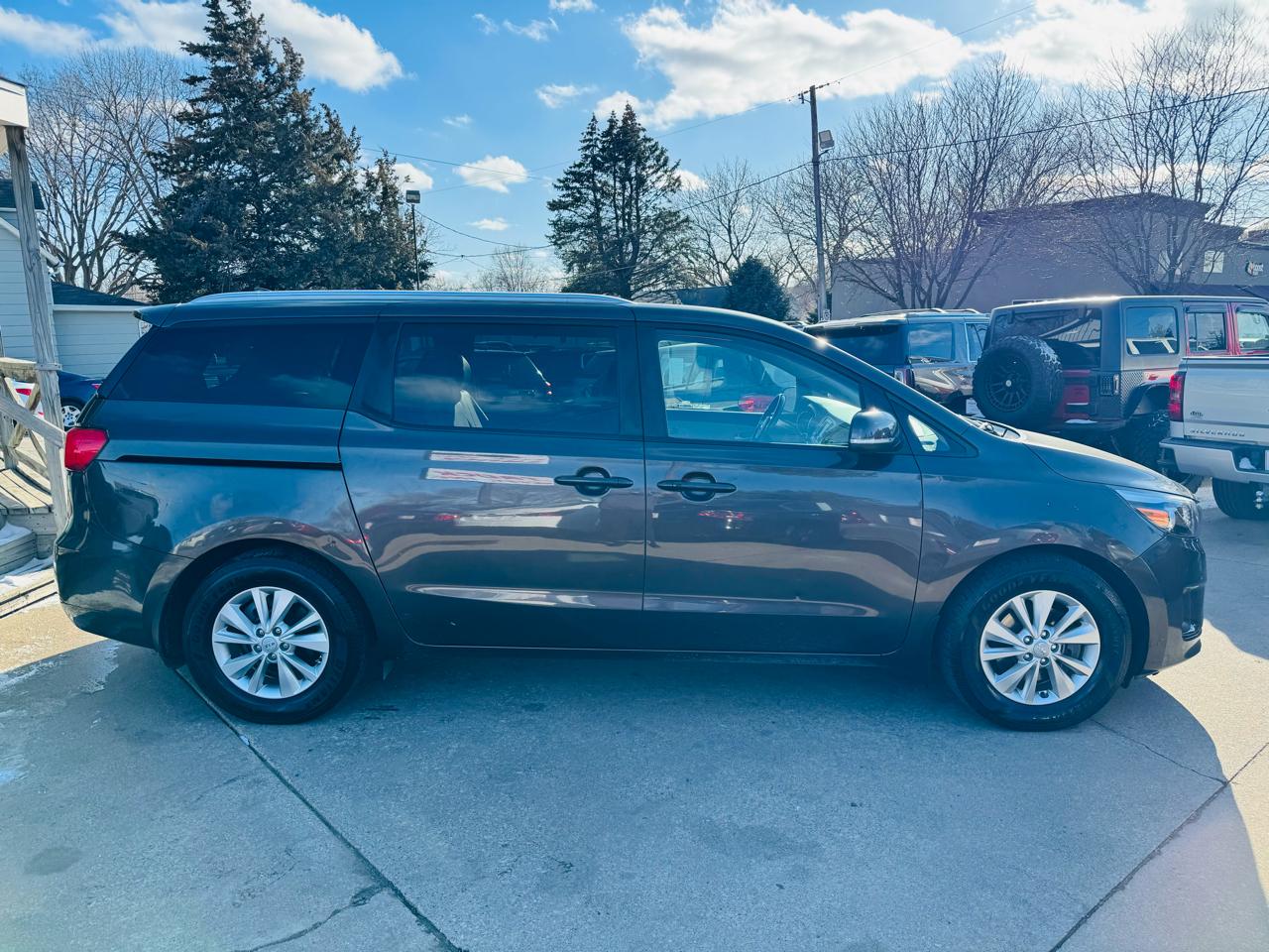 Kia Sedona LX 2017