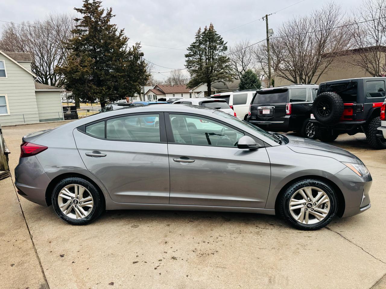 Hyundai Elantra Limited 2019