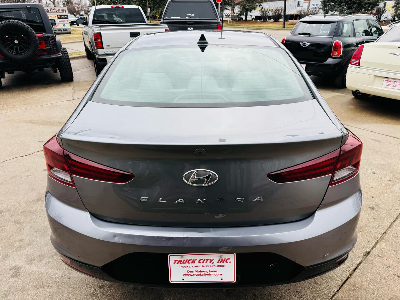 Hyundai Elantra Limited 2019