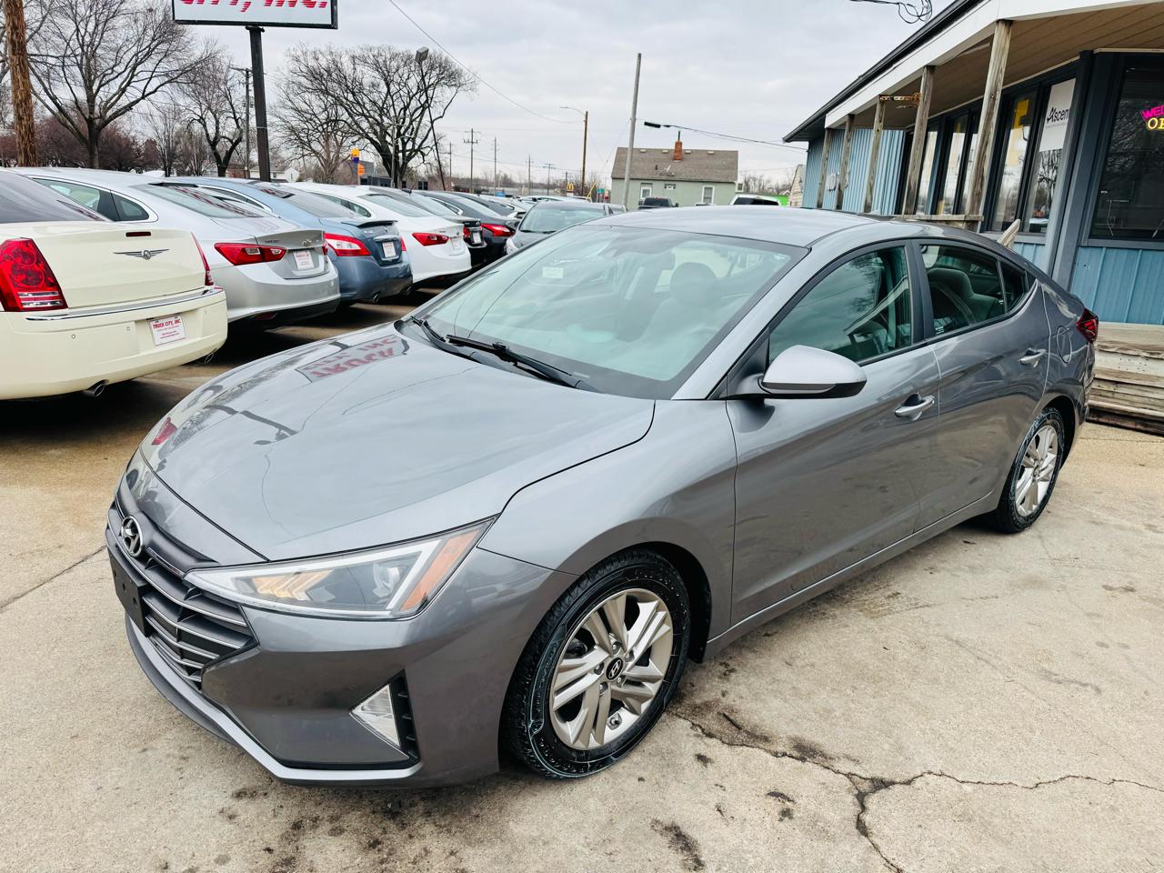 Hyundai Elantra Limited 2019