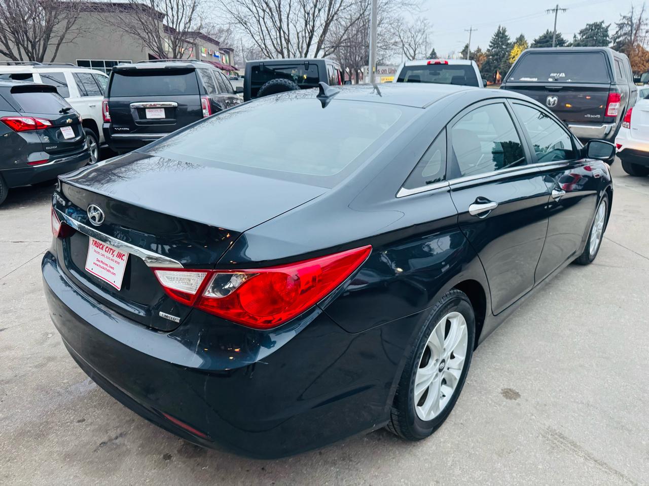 Hyundai Sonata SE Auto 2011