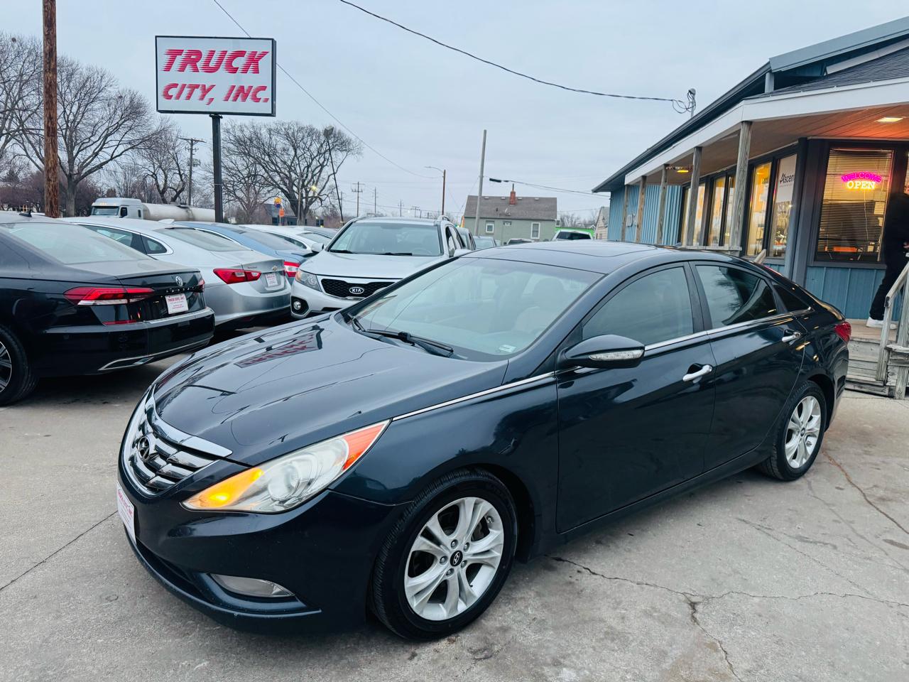 Hyundai Sonata SE Auto 2011