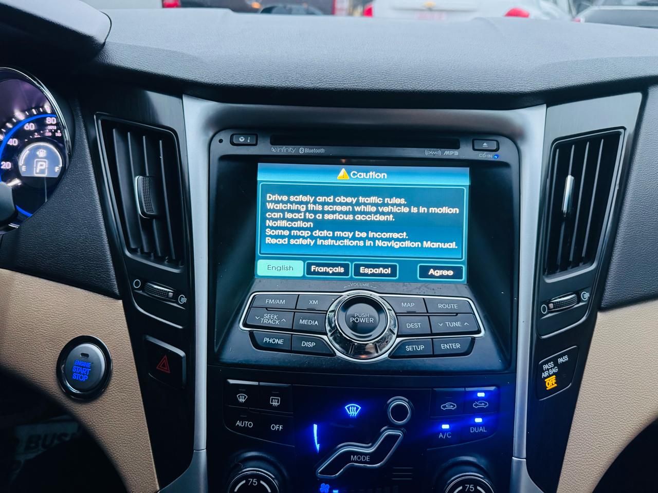 Hyundai Sonata SE Auto 2011