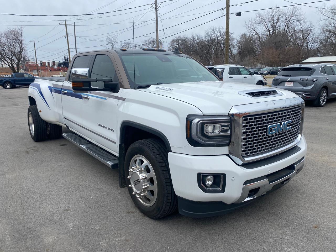 GMC Sierra 3500HD Denali Crew Cab 4WD 2016