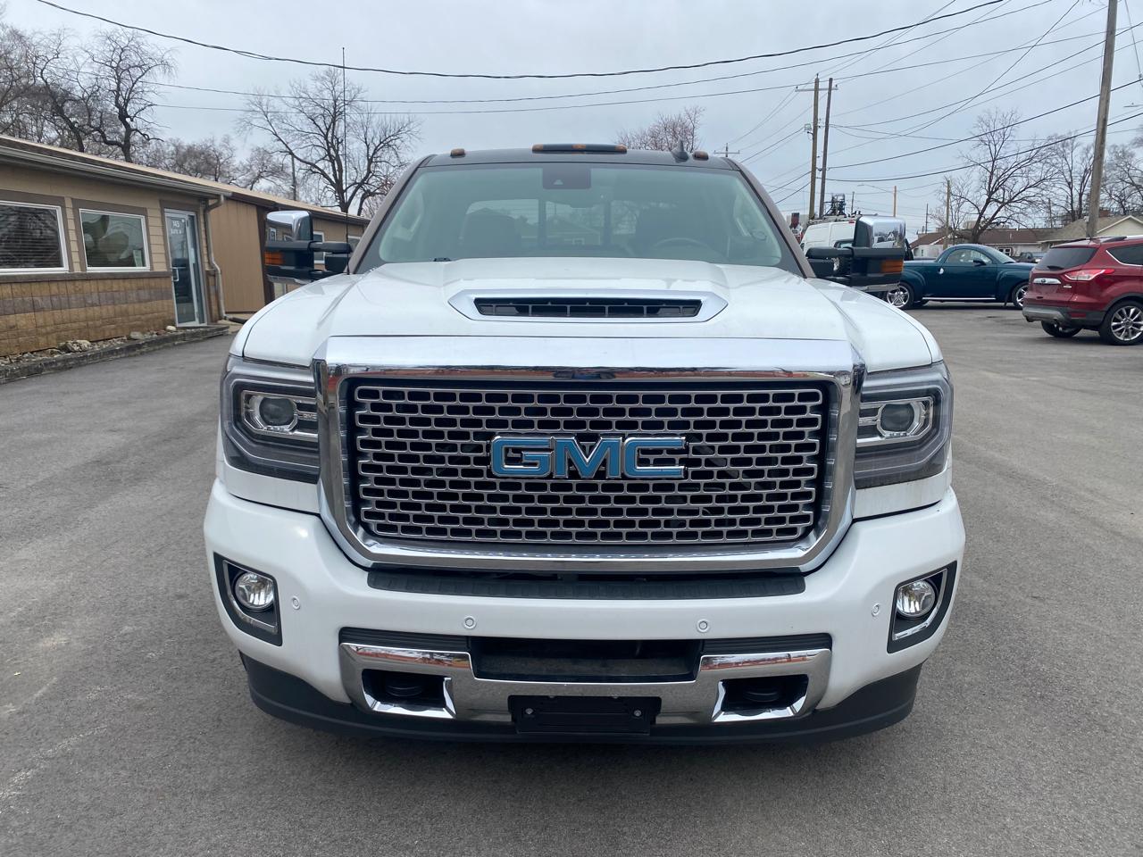 GMC Sierra 3500HD Denali Crew Cab 4WD 2016