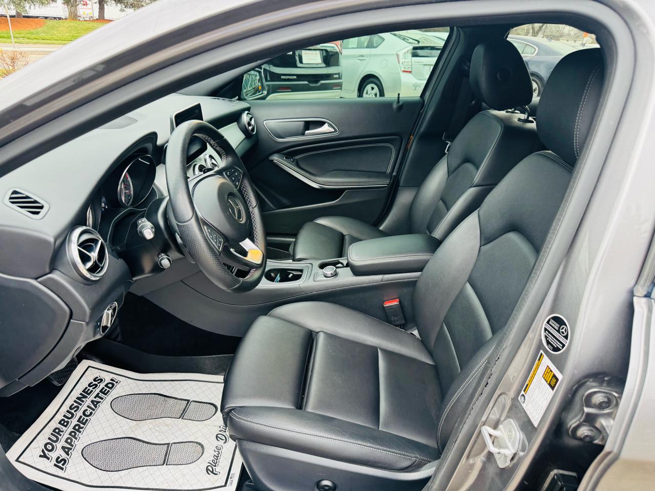 Mercedes-Benz GLA-Class GLA250 4MATIC 2016