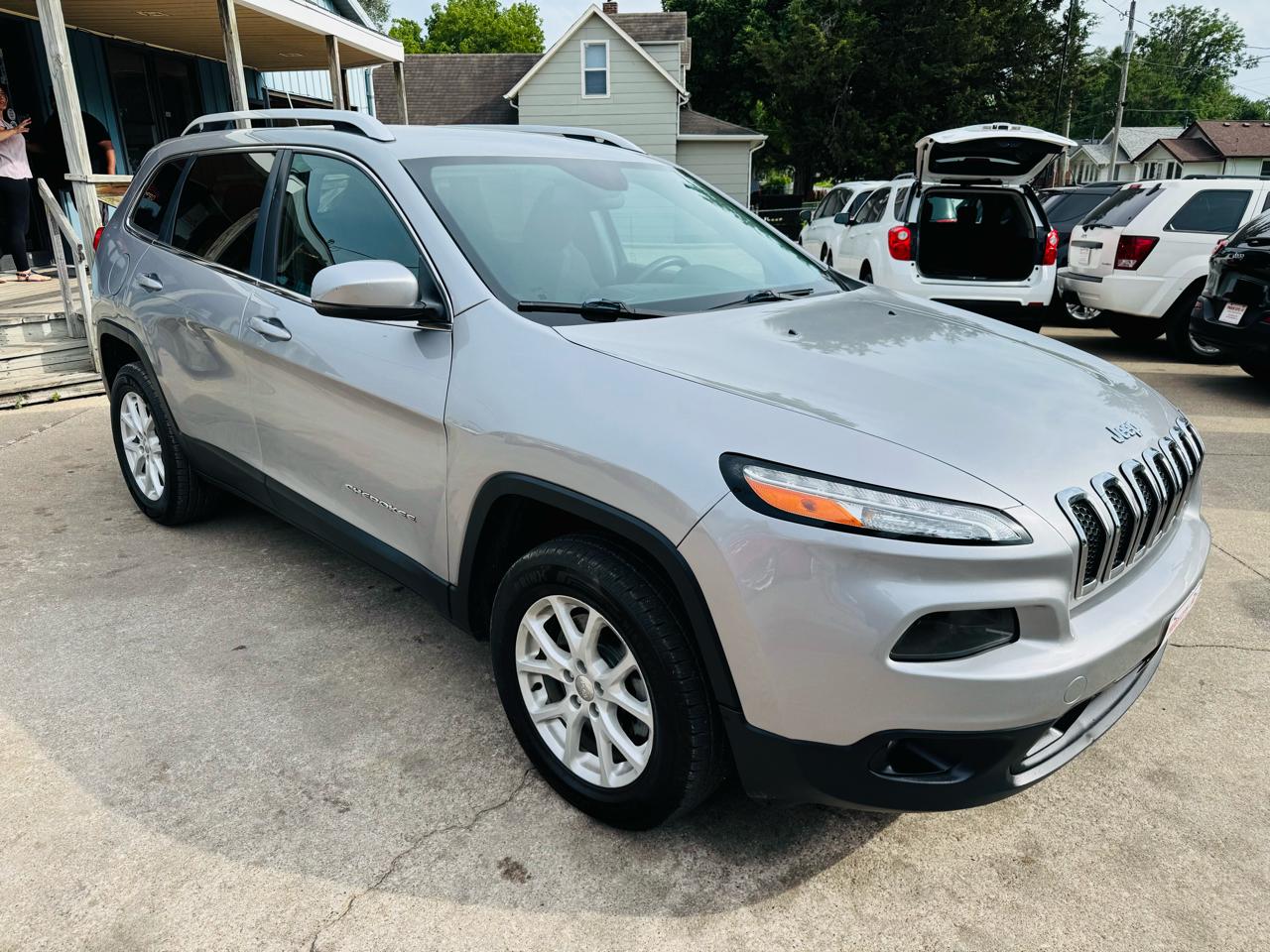 Jeep Cherokee Latitude 4WD 2016