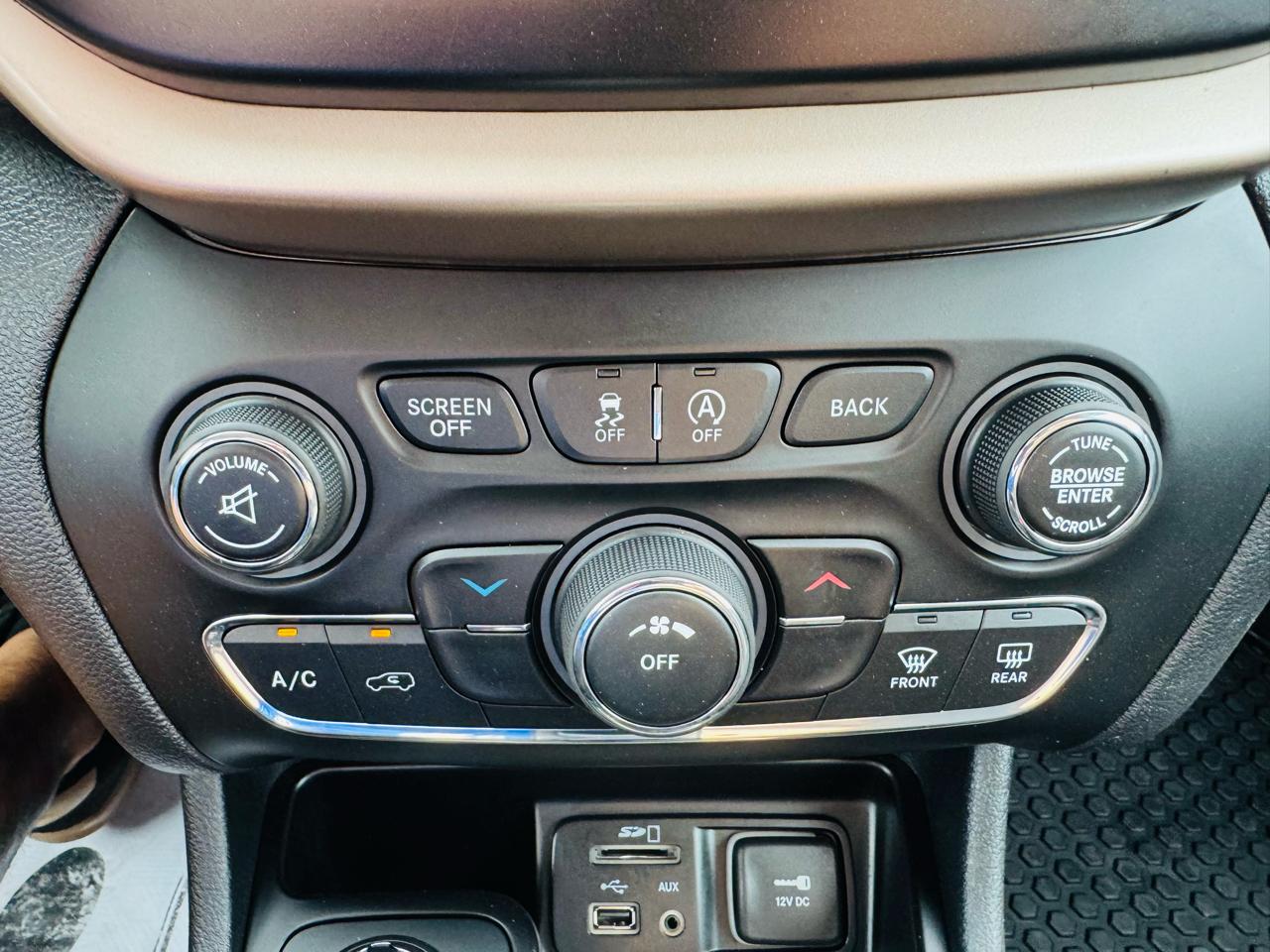 Jeep Cherokee Latitude 4WD 2016