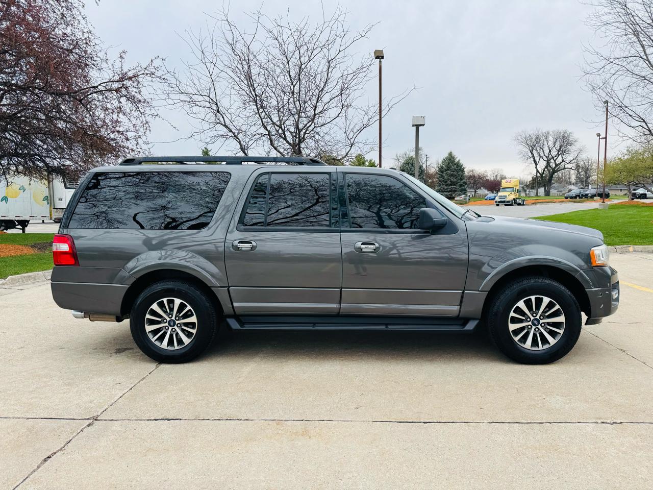 Ford Expedition EL XLT 4WD 2017