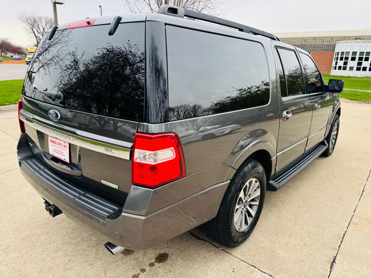 Ford Expedition EL XLT 4WD 2017