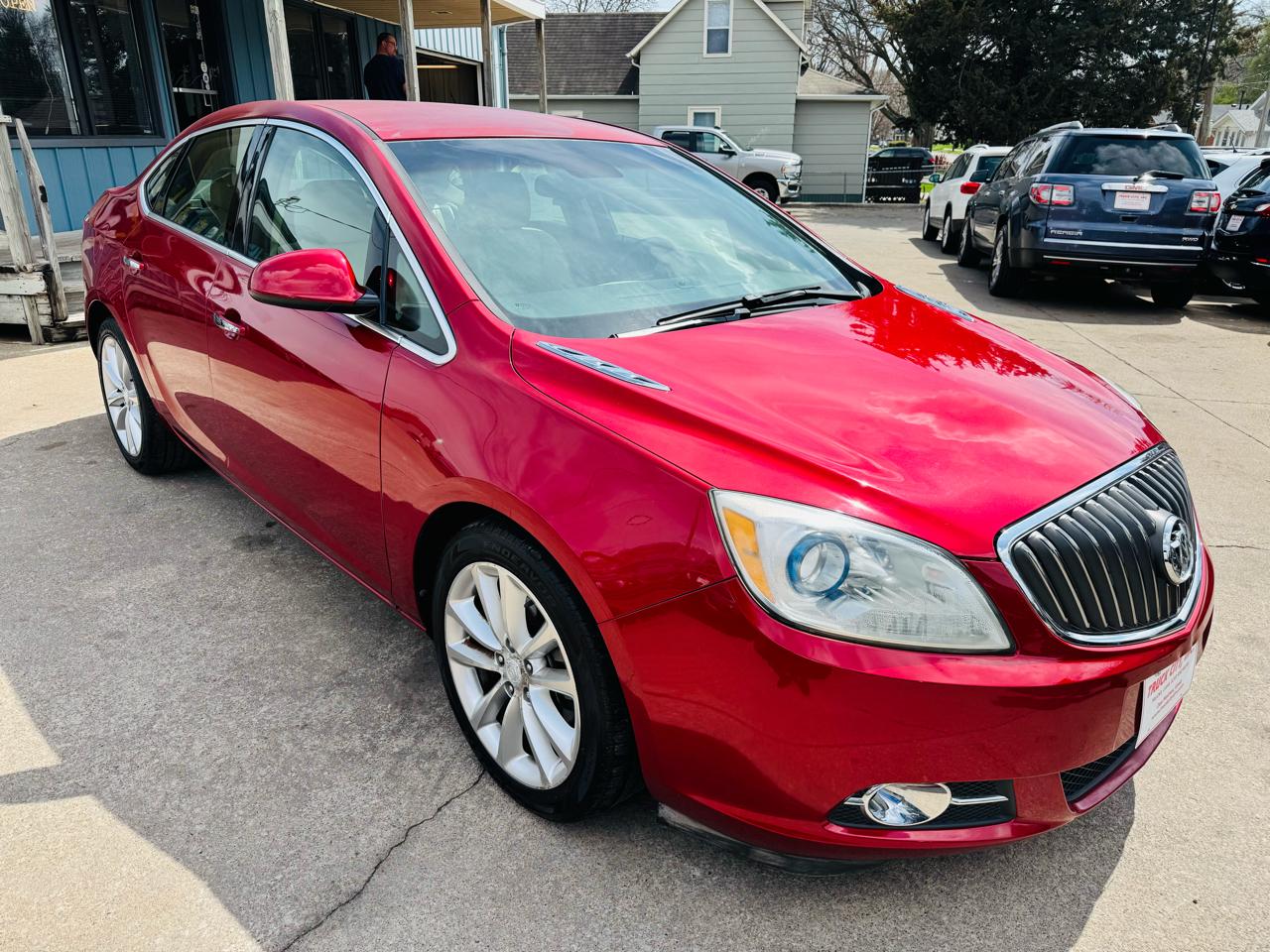 Buick Verano Base 2012