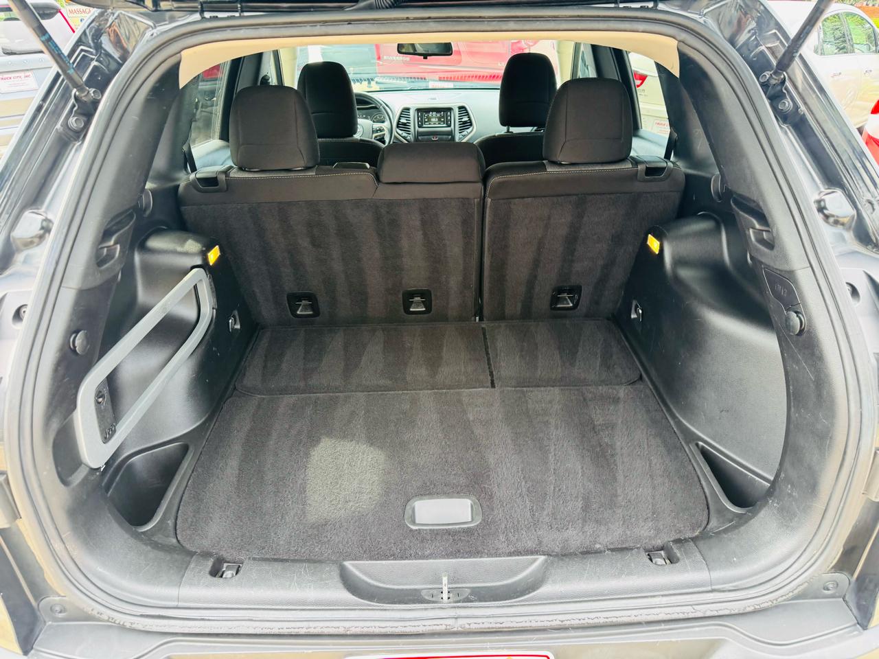 Jeep Cherokee Latitude FWD 2014