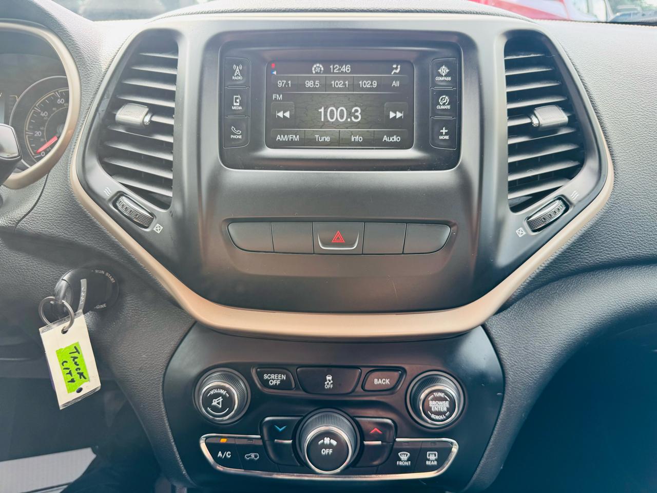Jeep Cherokee Latitude FWD 2014