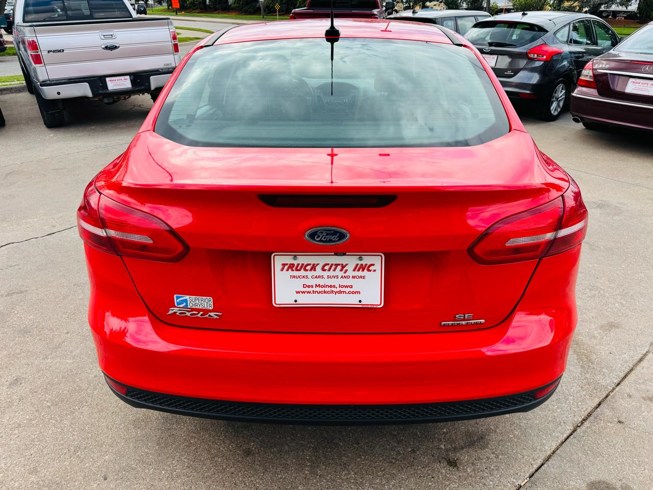 Ford Focus SE Sedan 2016