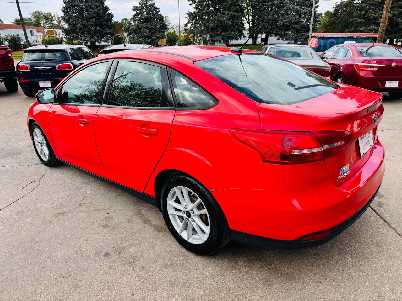 Ford Focus SE Sedan 2016