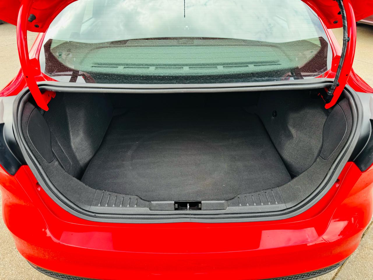 Ford Focus SE Sedan 2016