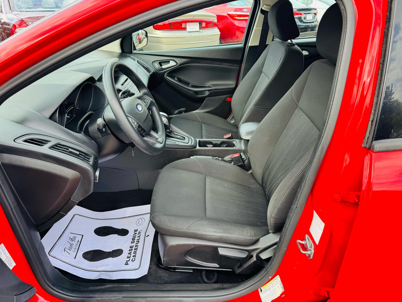 Ford Focus SE Sedan 2016