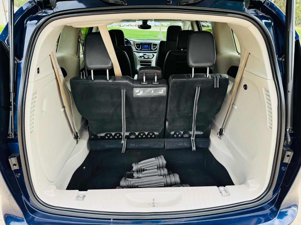 Chrysler Pacifica Touring-L 2017